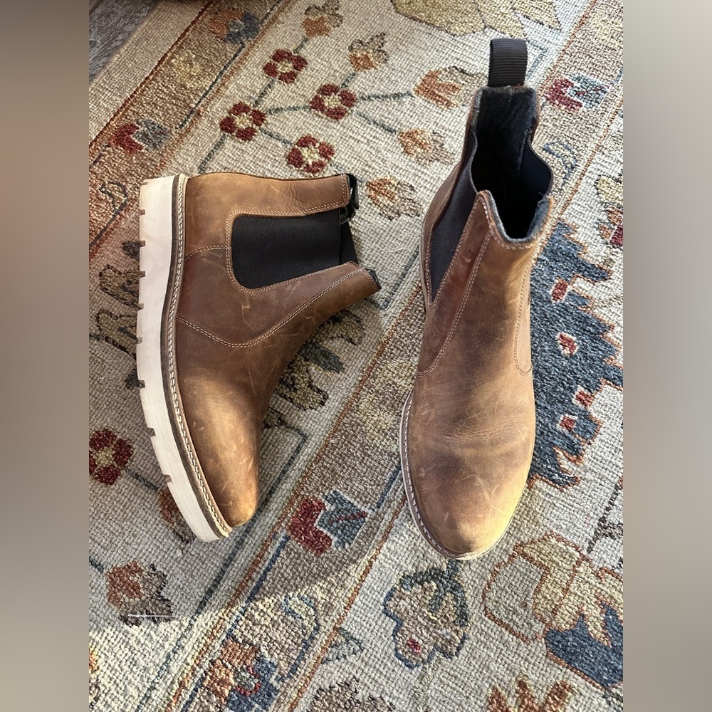 Alpine Design Brown Leather Chelsea Ankle Boots with White Soles